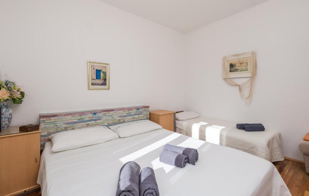 Villa House Noa à Malinska Extérieur photo